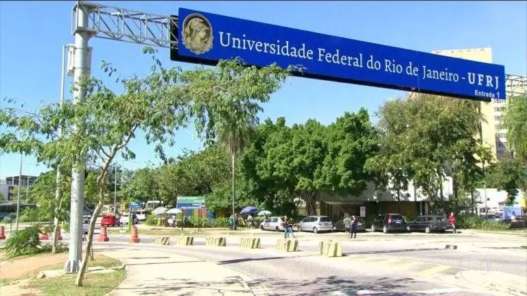 Retorno às aulas nas Universidades federais estão suspensas
